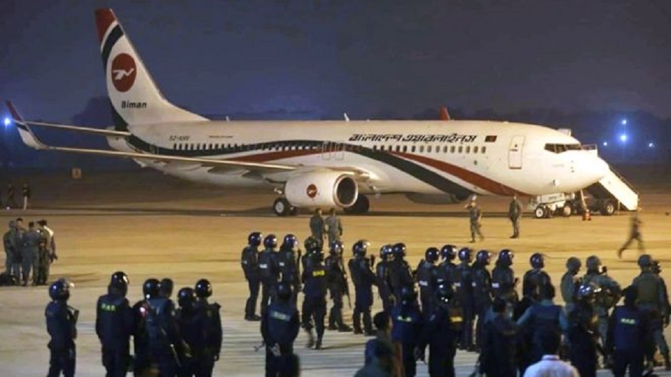 Bangladesh plane ‘hijacker’ shot dead by special forces FBC News