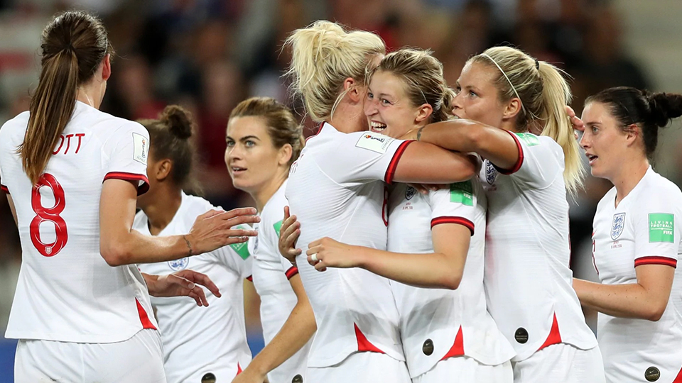 england crop top football