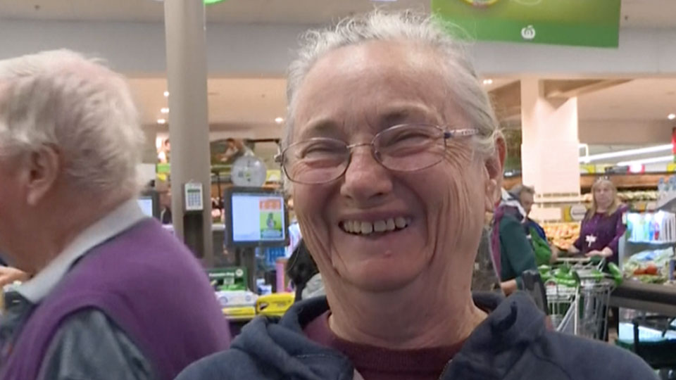 Australian supermarkets open early for elderly shoppers