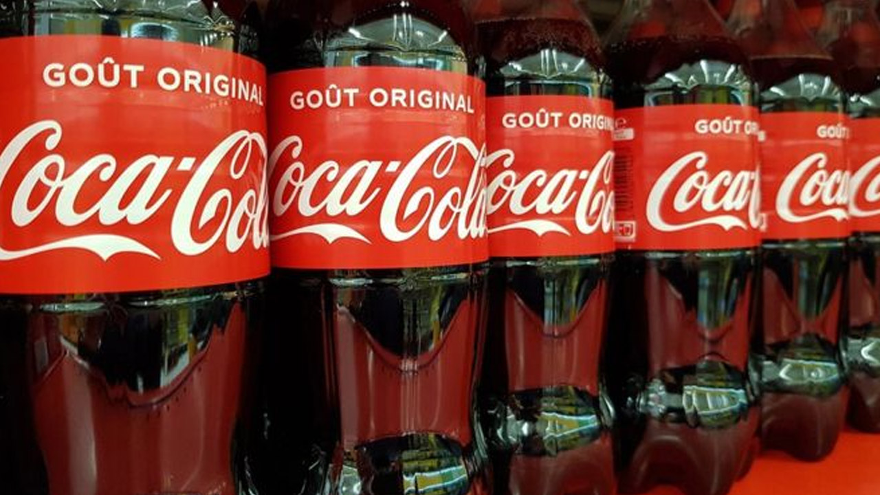 Coca cola label maker