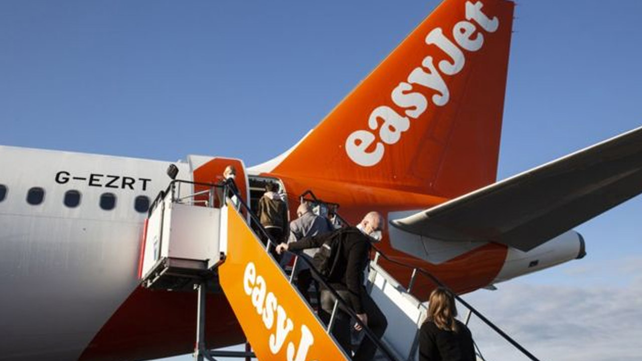 easy jet problems
