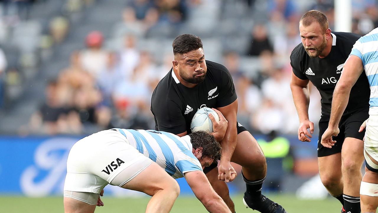 Argentina throw Tri Nations wide open with victory over All Blacks
