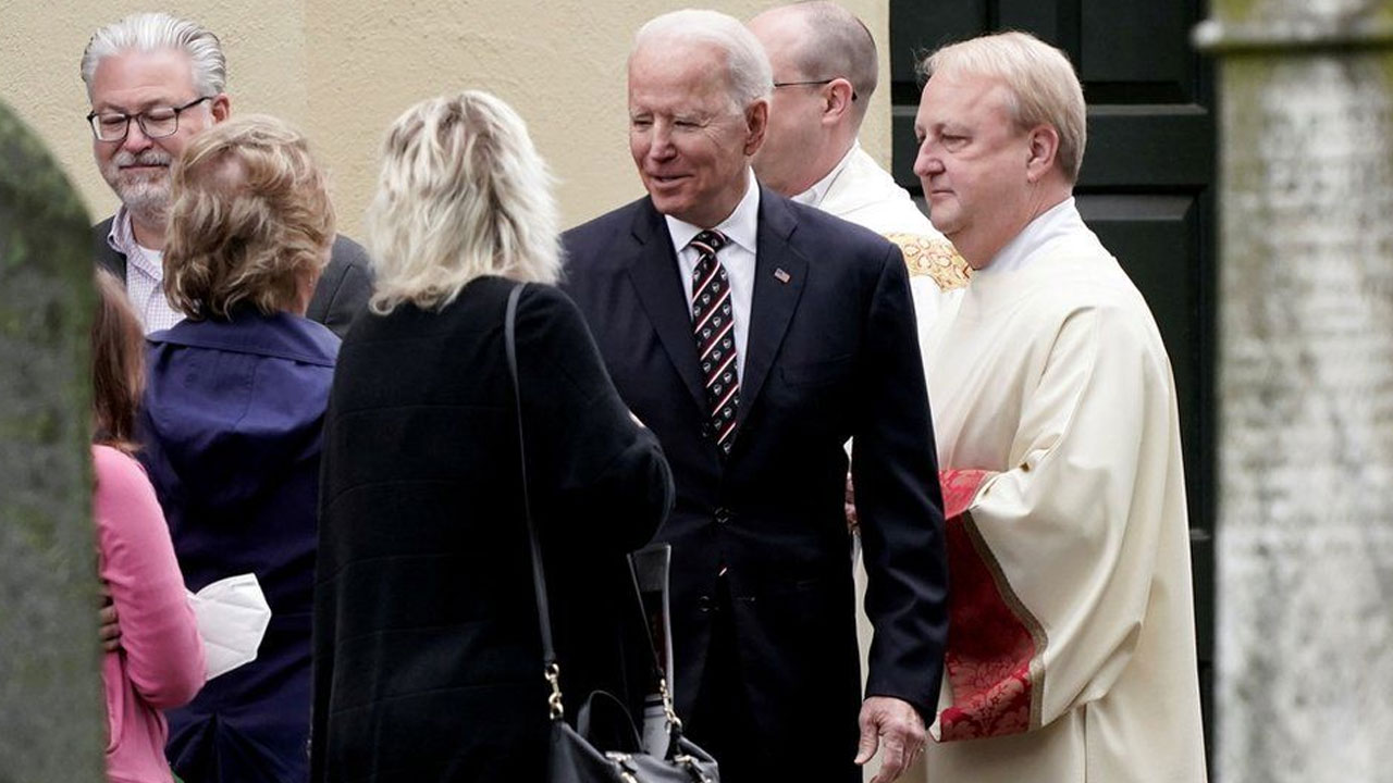 Abortion rights: US Catholic bishops face clash with Biden – FBC News