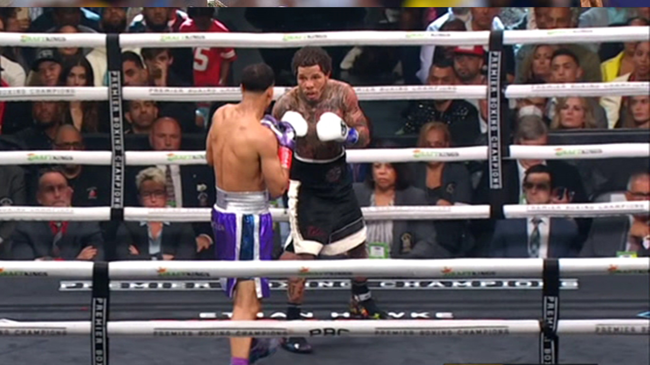Davis overcomes slow start to score vicious TKO – FBC News