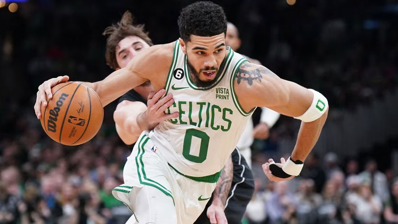 NBA Trade Rumors: Jayson Tatum Tried To Recruit Damian Lillard To Celtics  Amid Trade Request