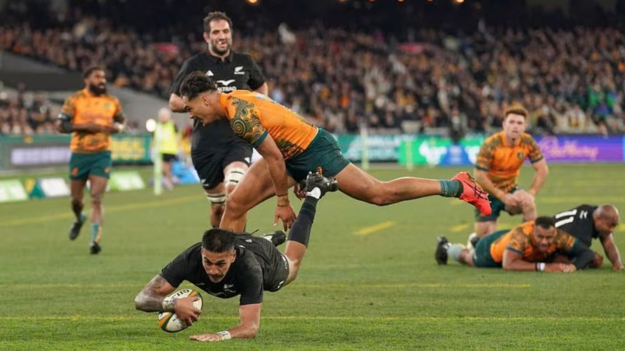 All Blacks cut loose to lock up Bledisloe Cup for yet another year