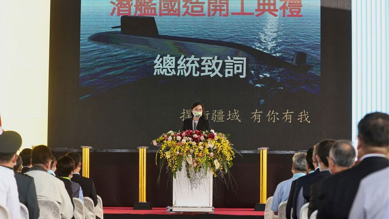 Taiwan expects to deploy two new submarines by 2027