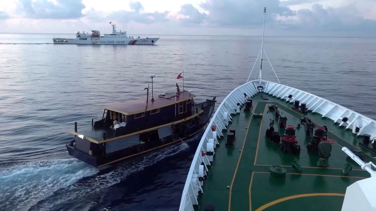 Philippines says Chinese coastguard ‘intentionally’ collided with its boats