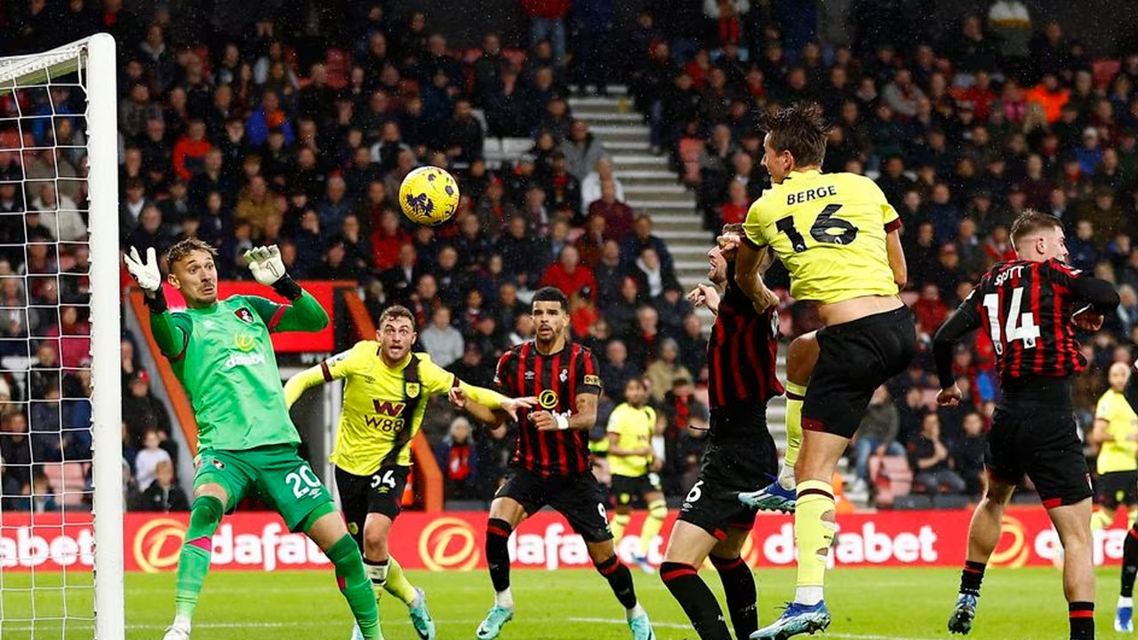 Keeper Trafford the hero as struggling Burnley draw 1-1 at Brighton