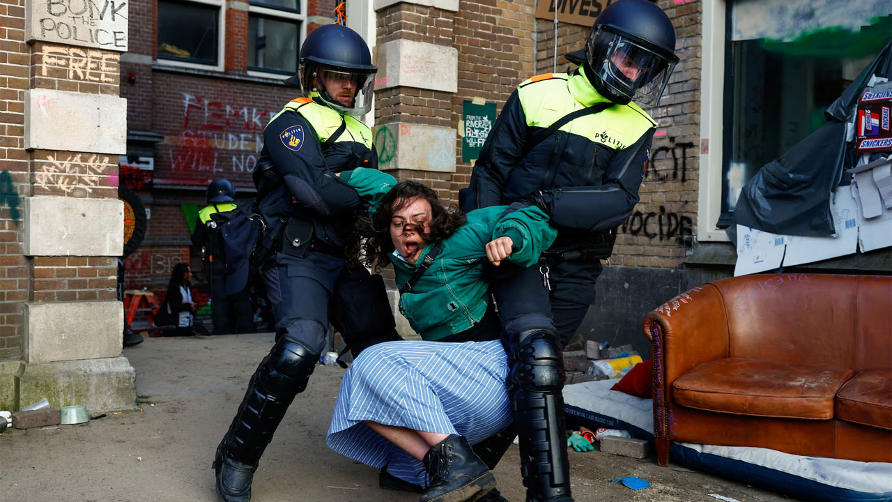 Amsterdam pro-Palestinian student protest broken up by police