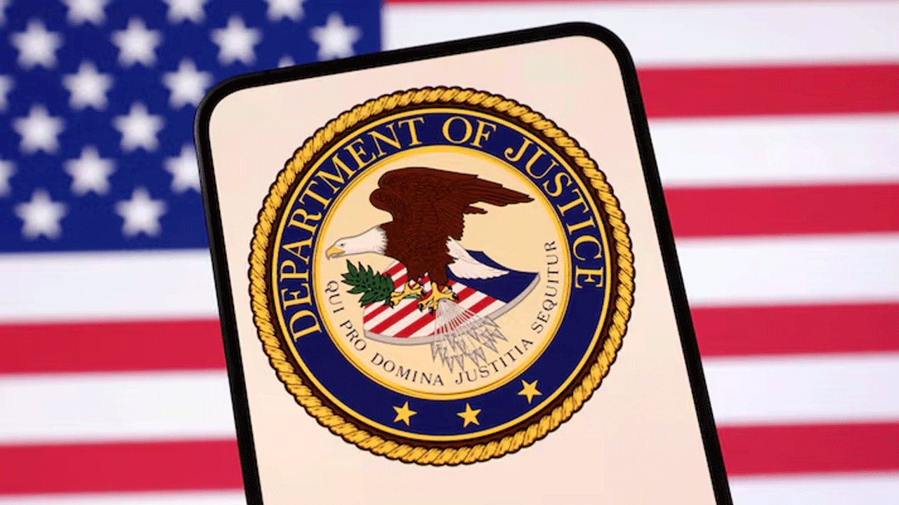Justice Department accuses two Chinese researchers of smuggling