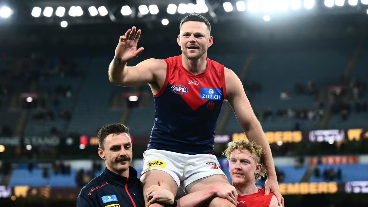Charges dropped for two AFL stars accused of affray – FBC News